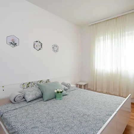 Holiday Apartments Senka Orebic Exterior photo